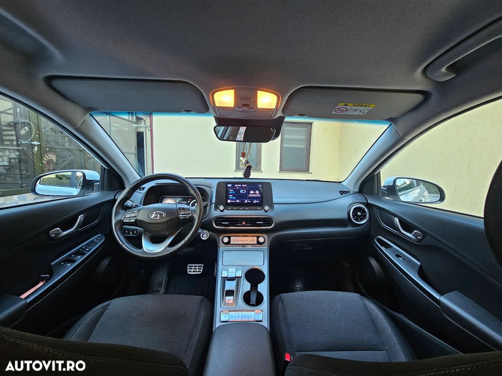 Hyundai KONA - 6