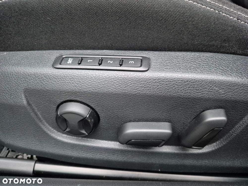 Skoda Superb 2.0 TDI DSG Style - 15
