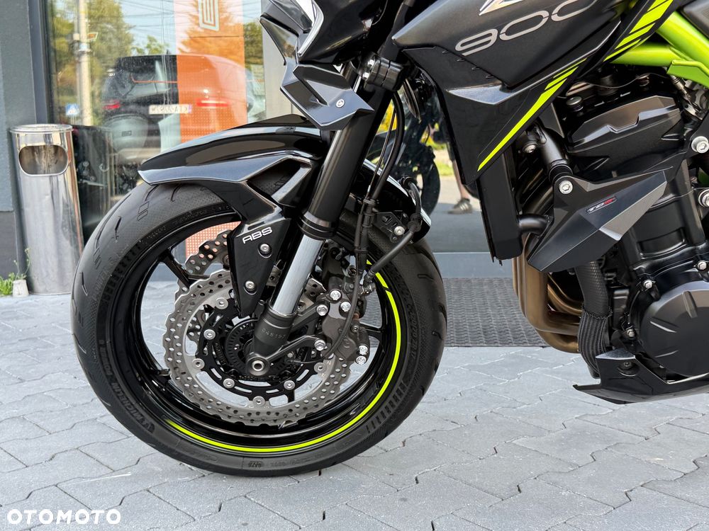Kawasaki Z 900 - 32