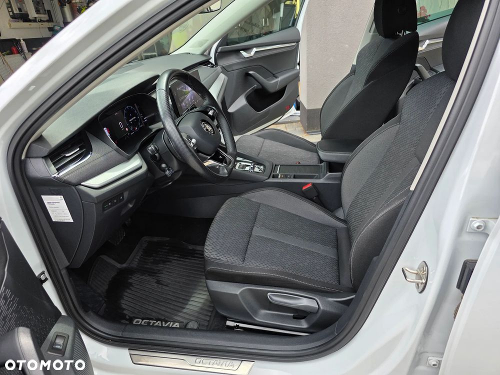 Skoda Octavia 2.0 TDI Style DSG - 14