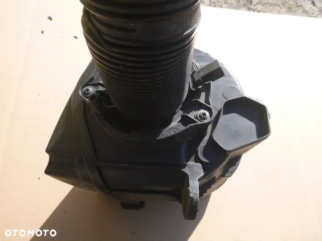 OBUDOWA FILTRA POWIETRZA SEAT ALTEA 2.0 FSI - 9