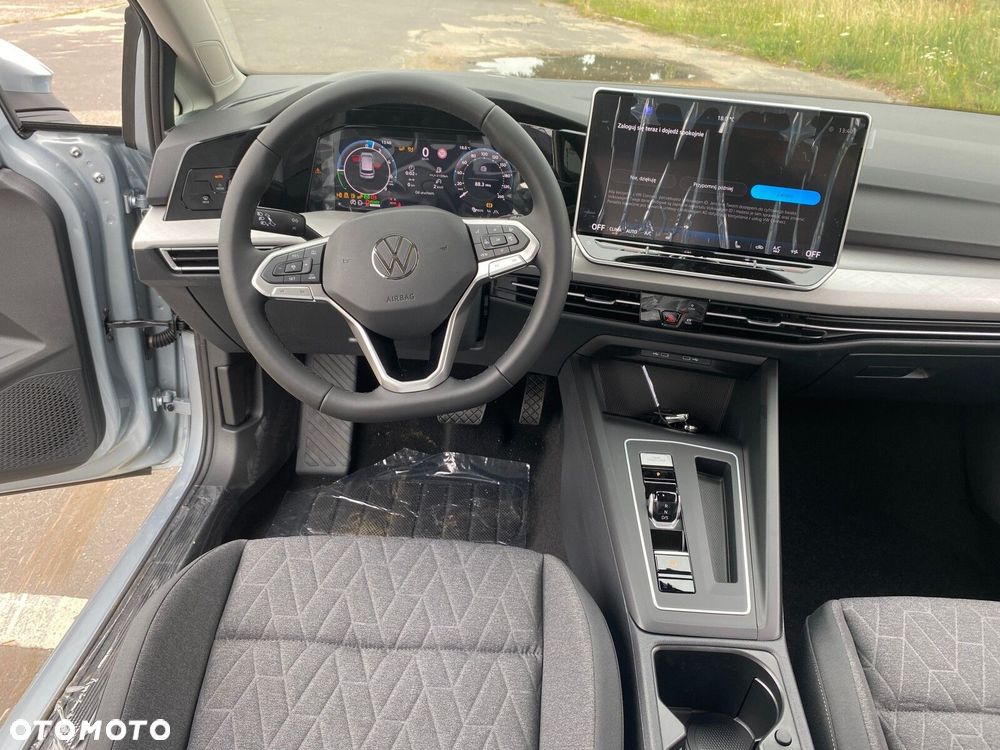 Volkswagen Golf - 12