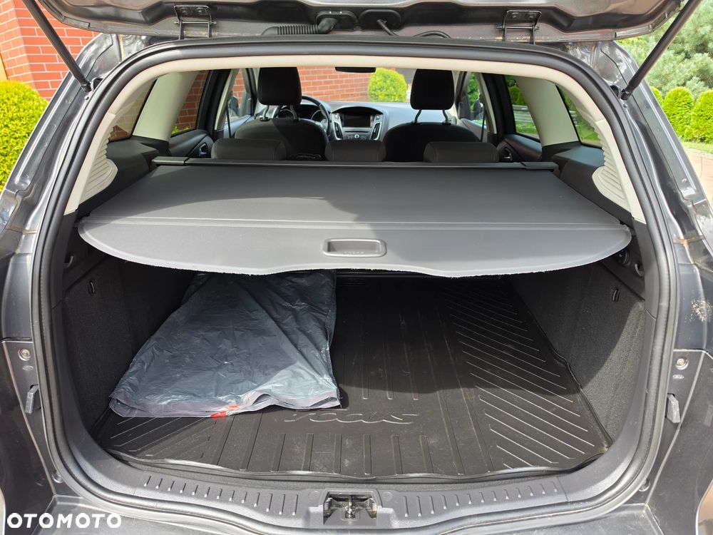 Ford Focus 1.0 EcoBoost Titanium - 28
