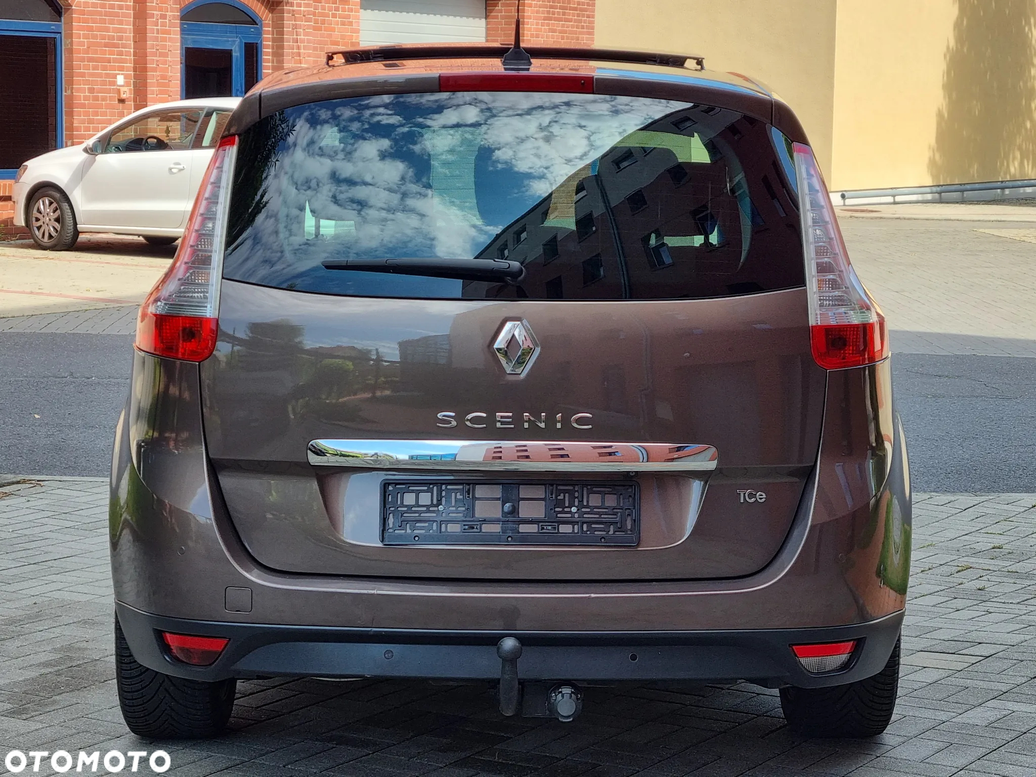 Renault Grand Scenic Gr 1.4 16V TCE Bose Edition - 4