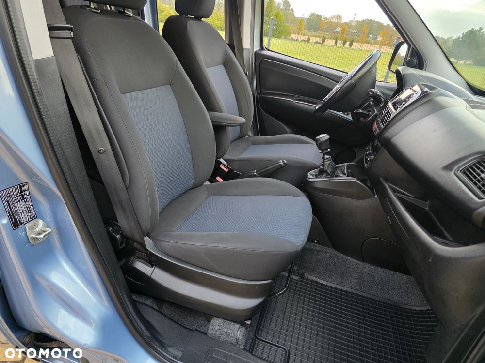 Opel Combo - 17
