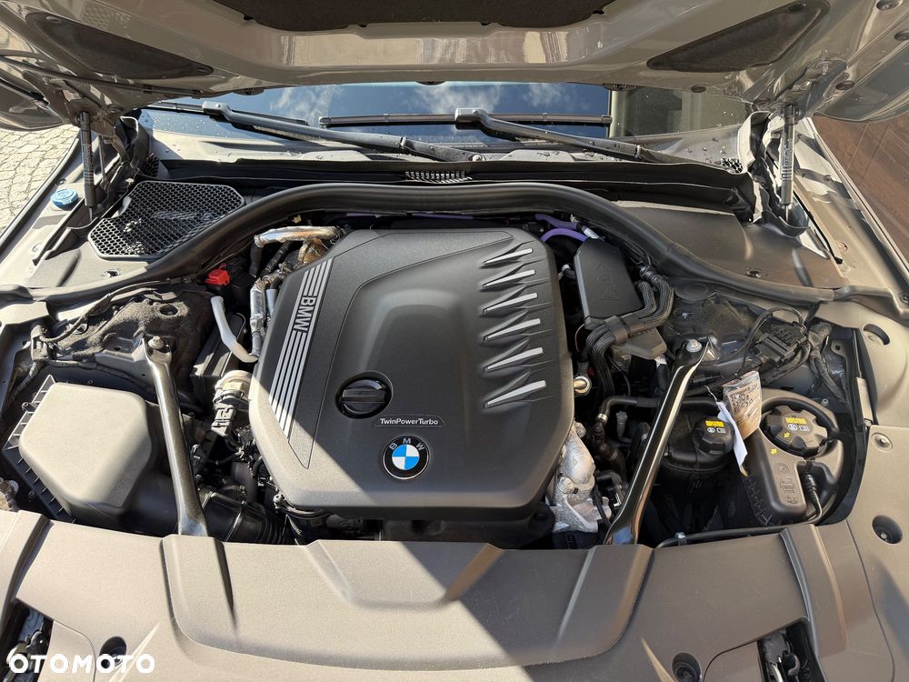 BMW Seria 7 740d xDrive mHEV sport - 23