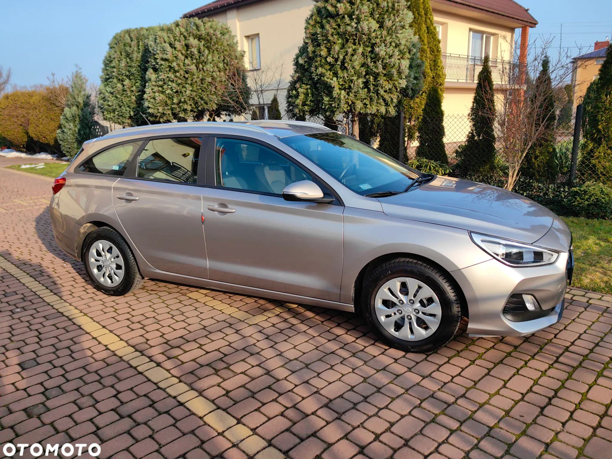 Hyundai i30 1.4 Classic + - 4