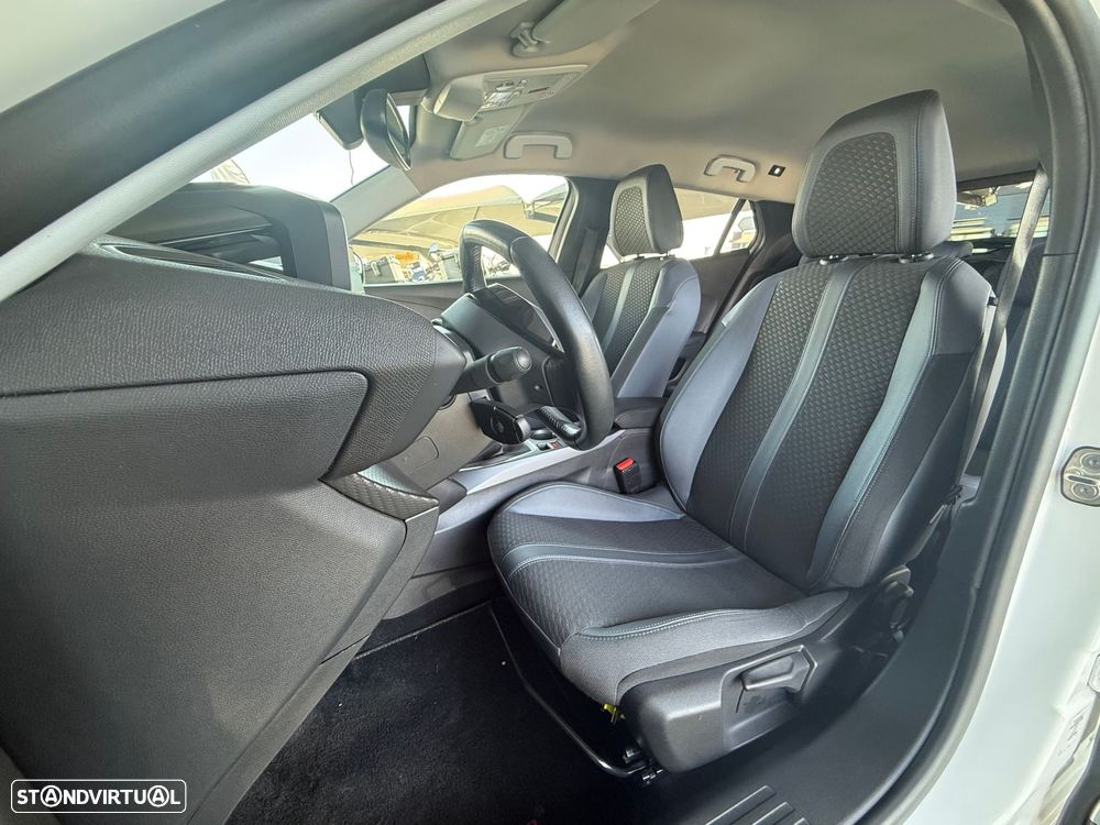 Peugeot 2008 1.5 BlueHDi Allure - 22