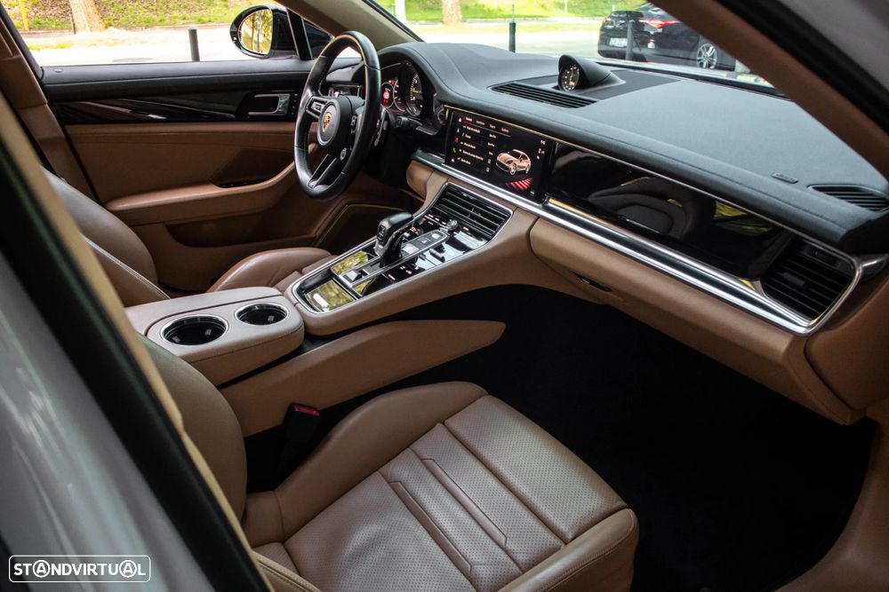 Porsche Panamera 4 E-Hybrid Platinum Edition - 28