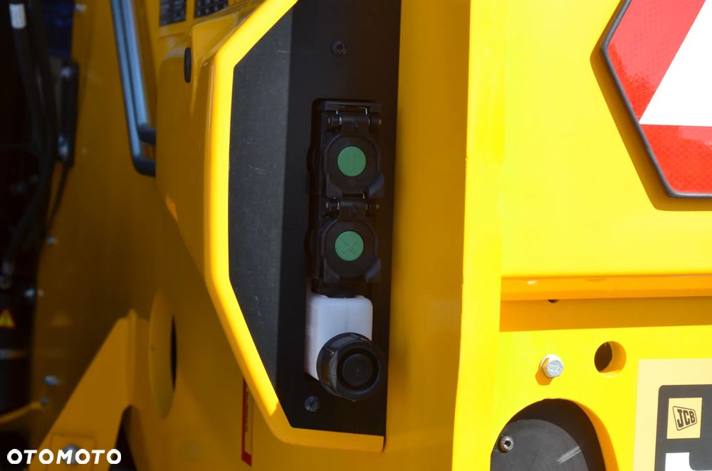 JCB 542-70 AGRI 2024r / ŁYŻKA 3m i WIDŁY / 748mth! / TORQUE LOCK 4 / Q-FIT / REWERS WENTYLATORA / OSŁONY POD. / ZACZEP + INSTALACJA - 14