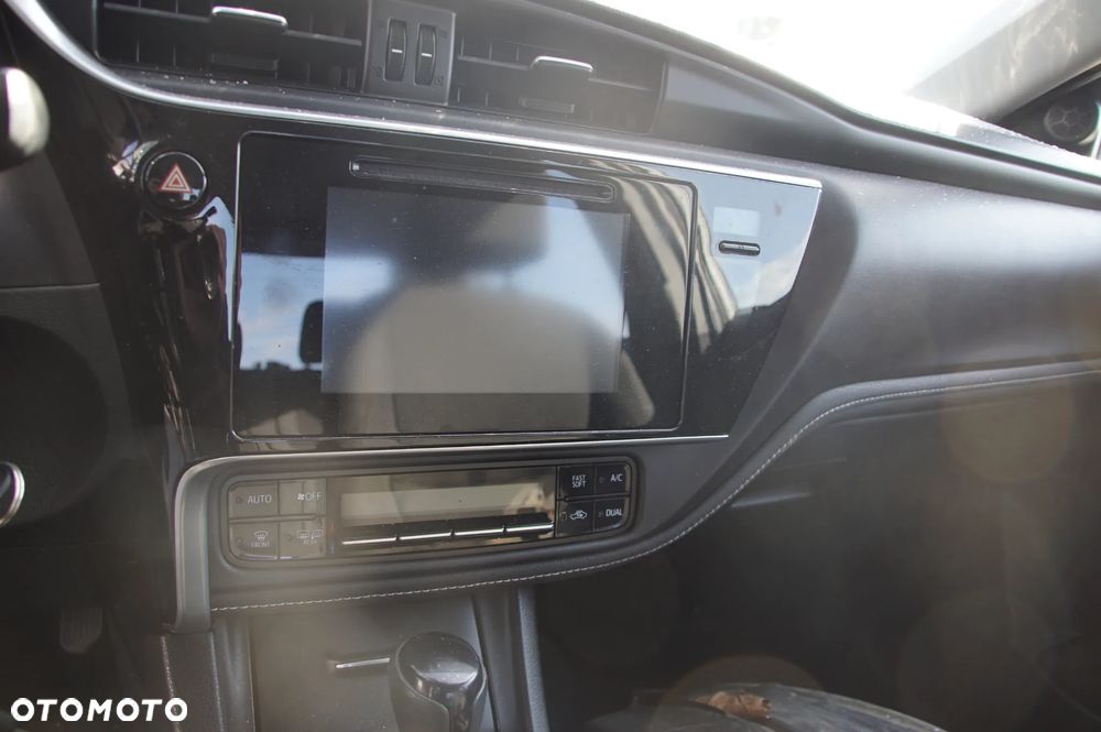 Auto na części - Toyota Corolla E16 XI Lift 1.6 Valvematic 132 KM 1ZR-FAE 3040020110 040 2016R Drzwi Szyby Klapa Zderzak Silnik Skrzynia Komputer Licznik Radio Konsola Moduł - 20