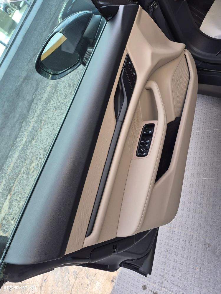 Porsche Taycan Standard - 23