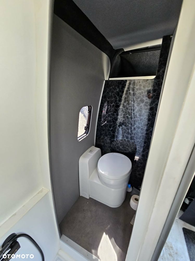 Iveco DAILY  2.3 DIESEL  2017 ROK  KAMPER - 9