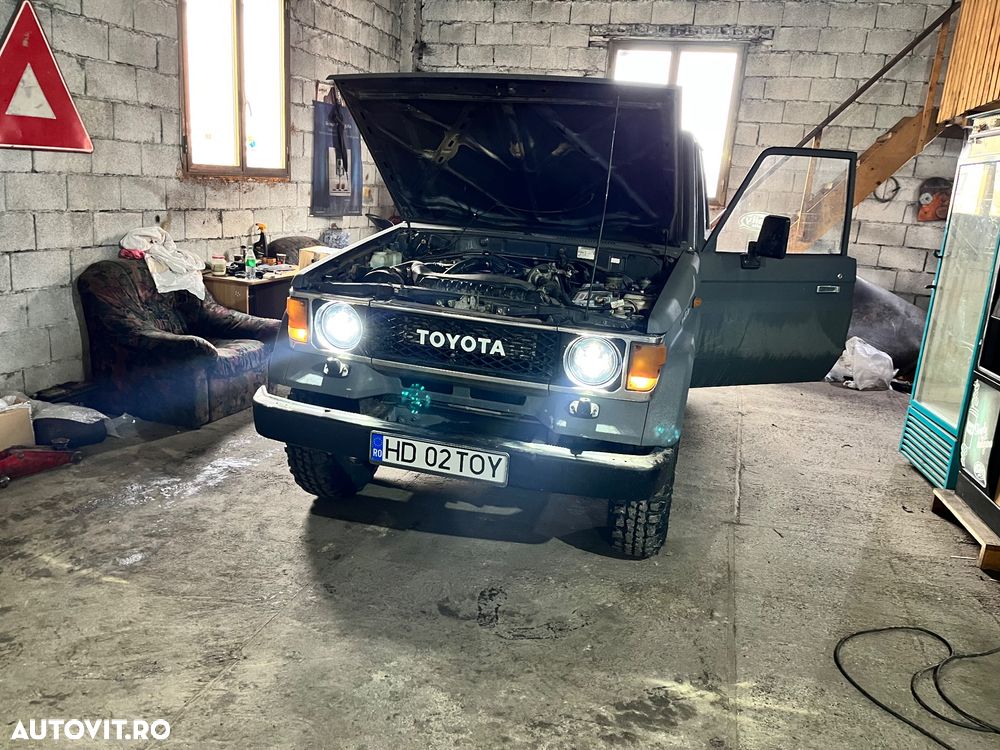 Toyota Land Cruiser - 6