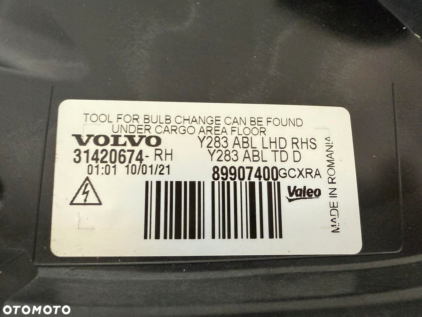 LAMPA PRZOD PRZEDNIA PRAWA VOLVO S60 II V60 I BI-XENON 31420674 CALA EUROPA - 7