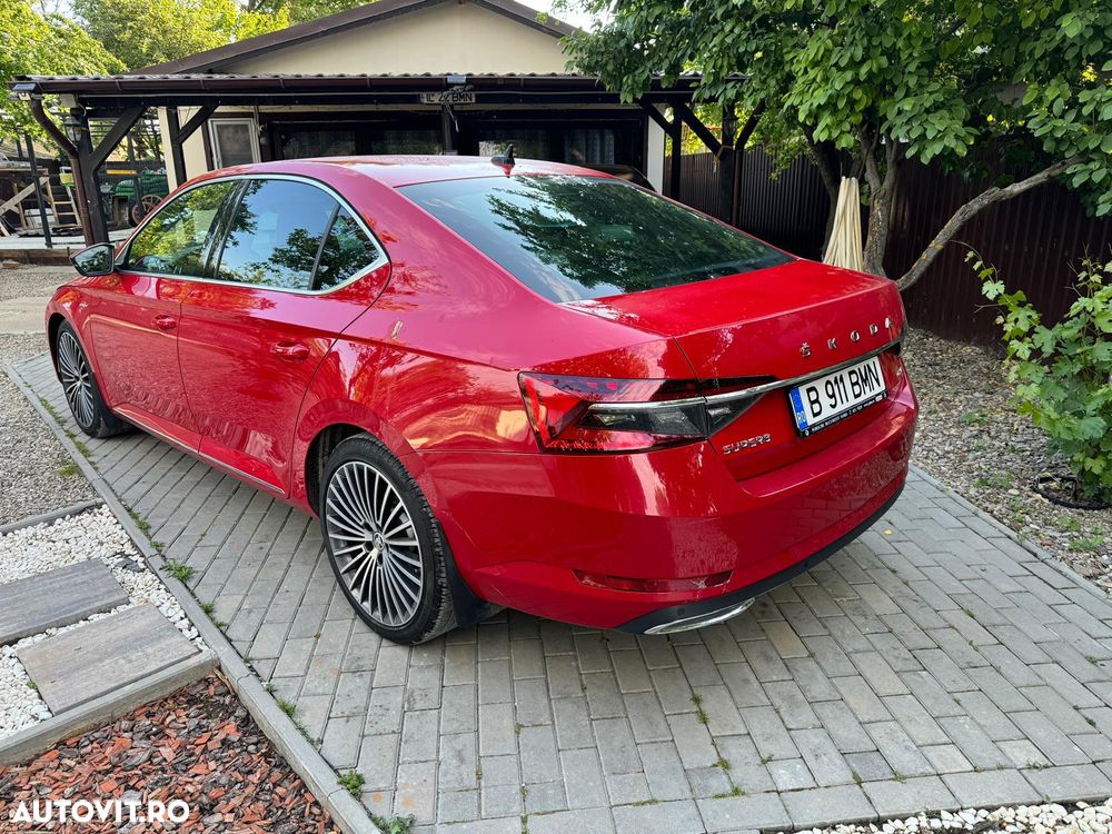 Skoda Superb 2.0 TDI DSG 4X4 Laurin & Klement - 3