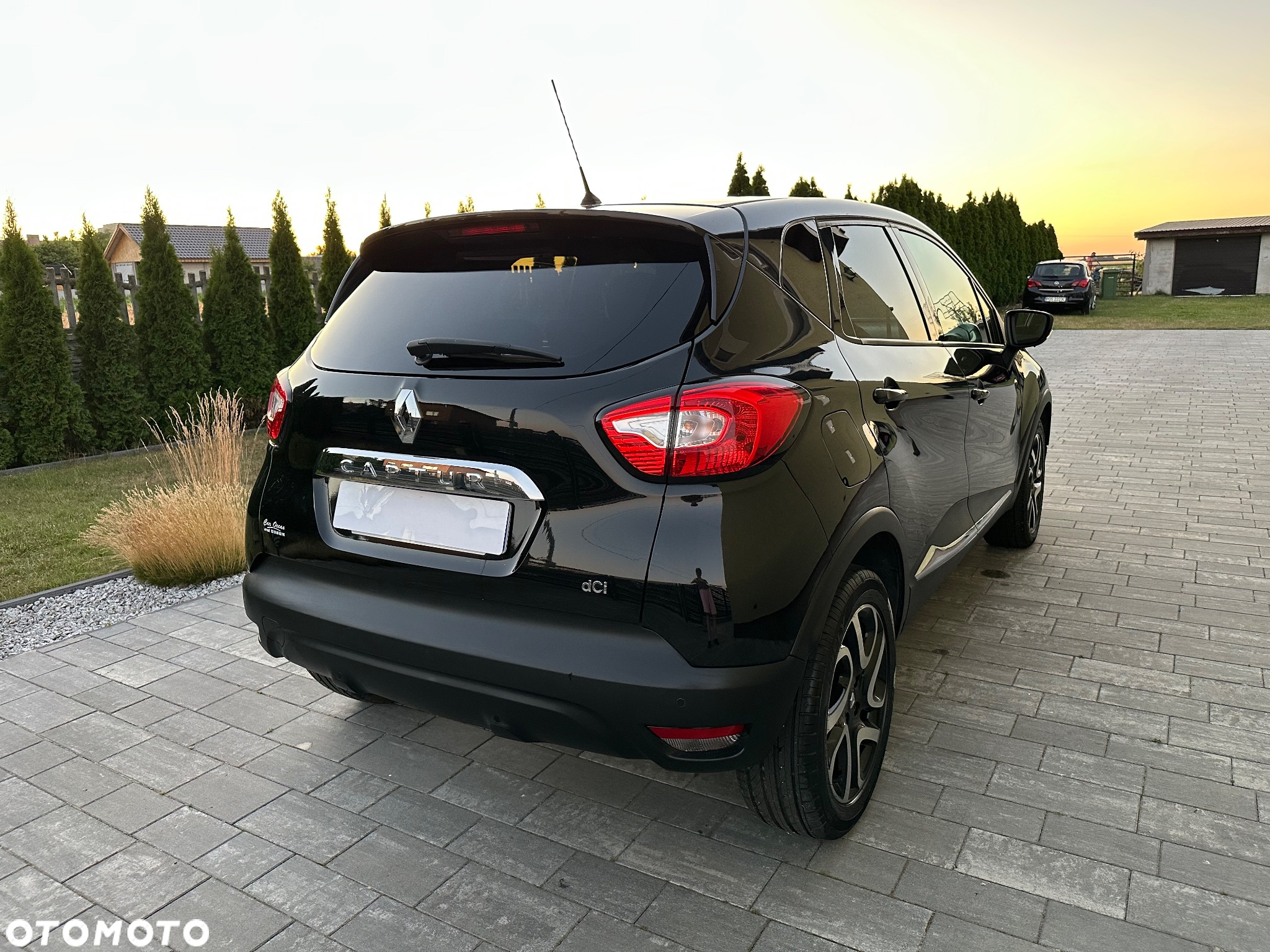 Renault Captur 1.5 dCi Intens EDC - 8