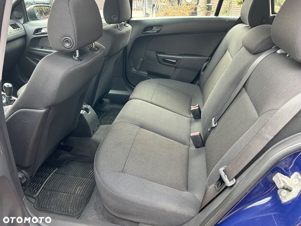 Opel Astra - 20