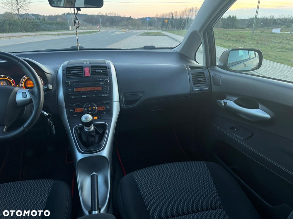 Toyota Auris 1.33 VVT-i Terra - 13