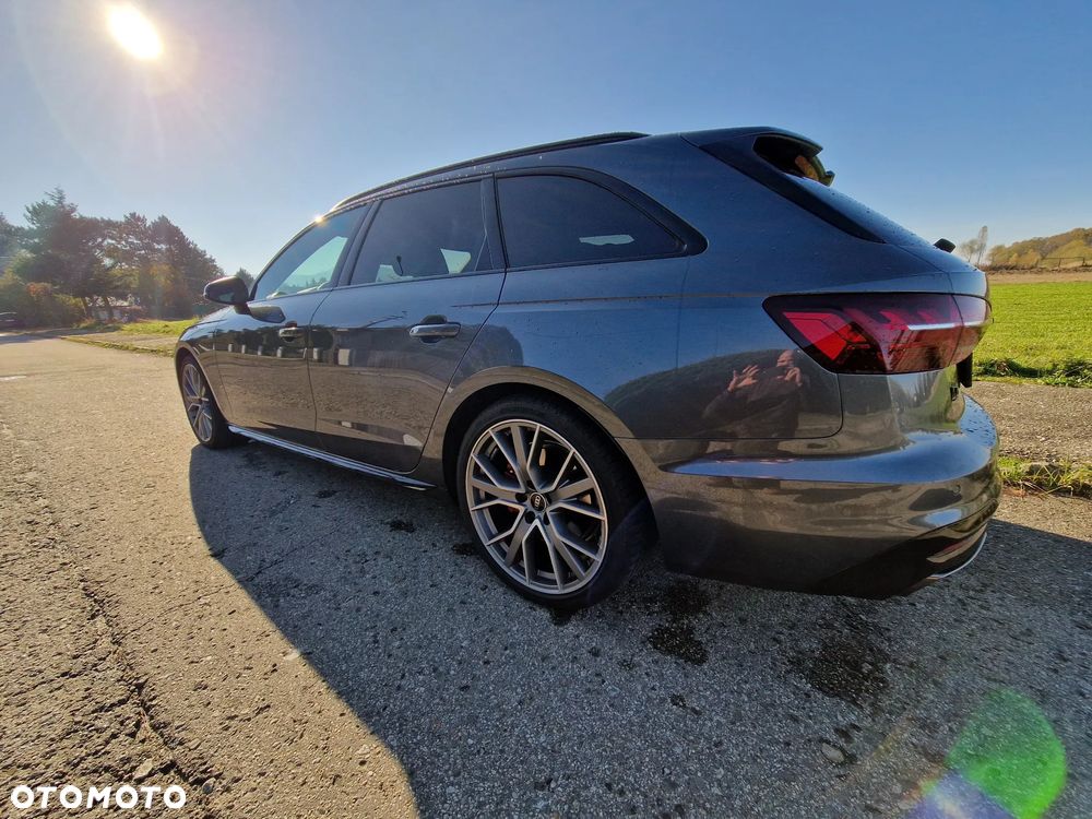 Audi A4 - 4
