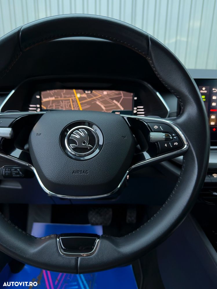 Skoda Octavia Combi 2.0 TDI DSG Tour - 12