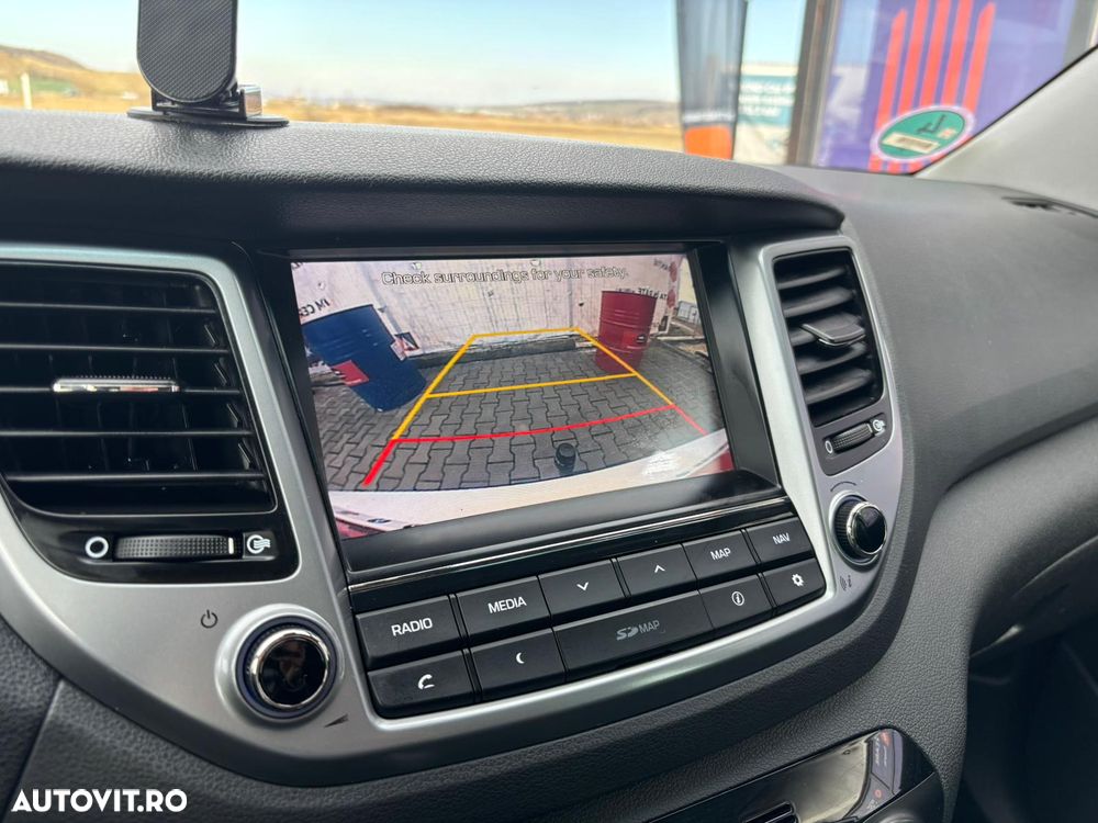 Hyundai Tucson 2.0 CRDI 4WD Automatik Style - 18