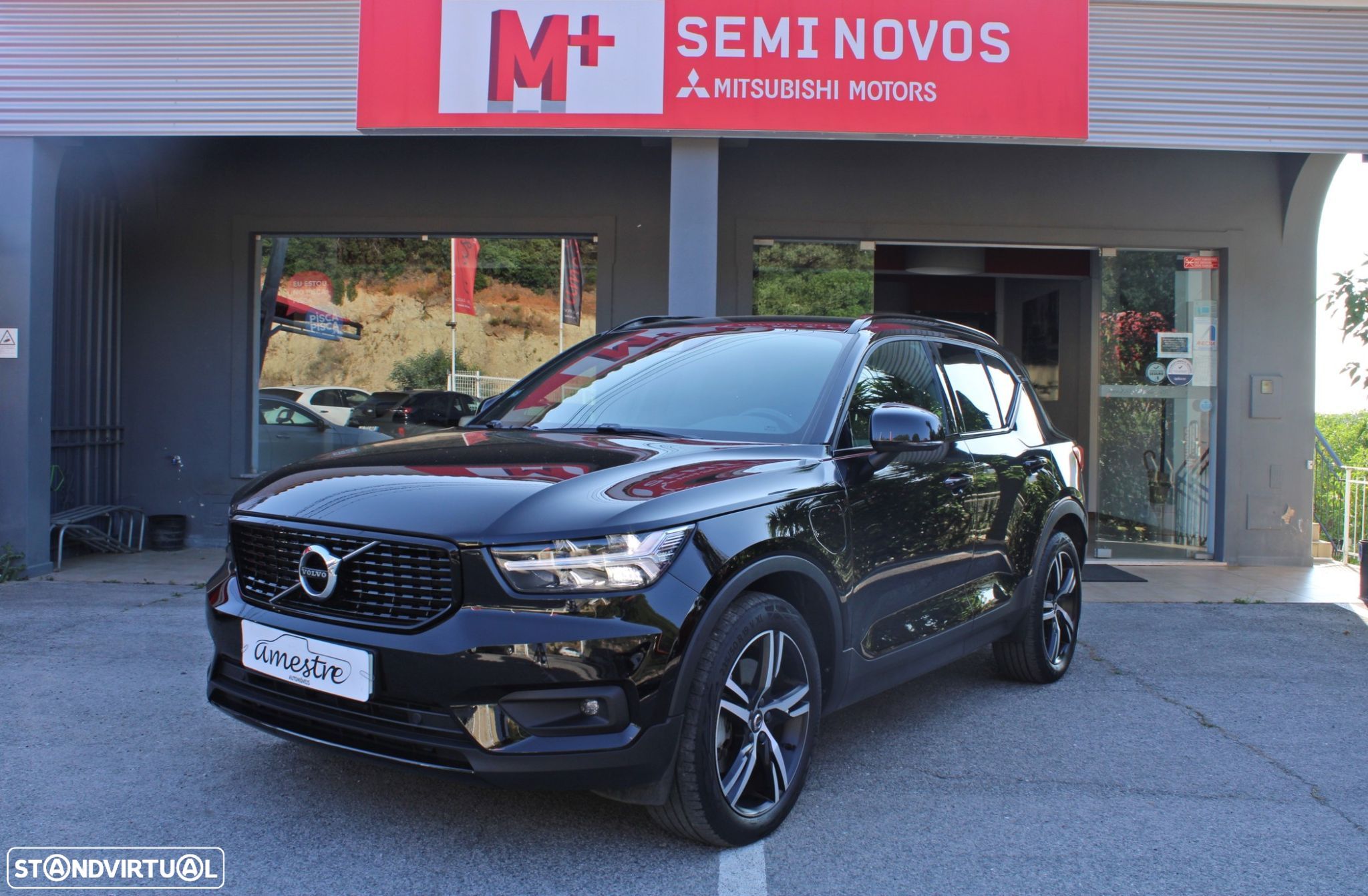 Volvo XC 40 1.5 T5 PHEV Plus Dark - 1