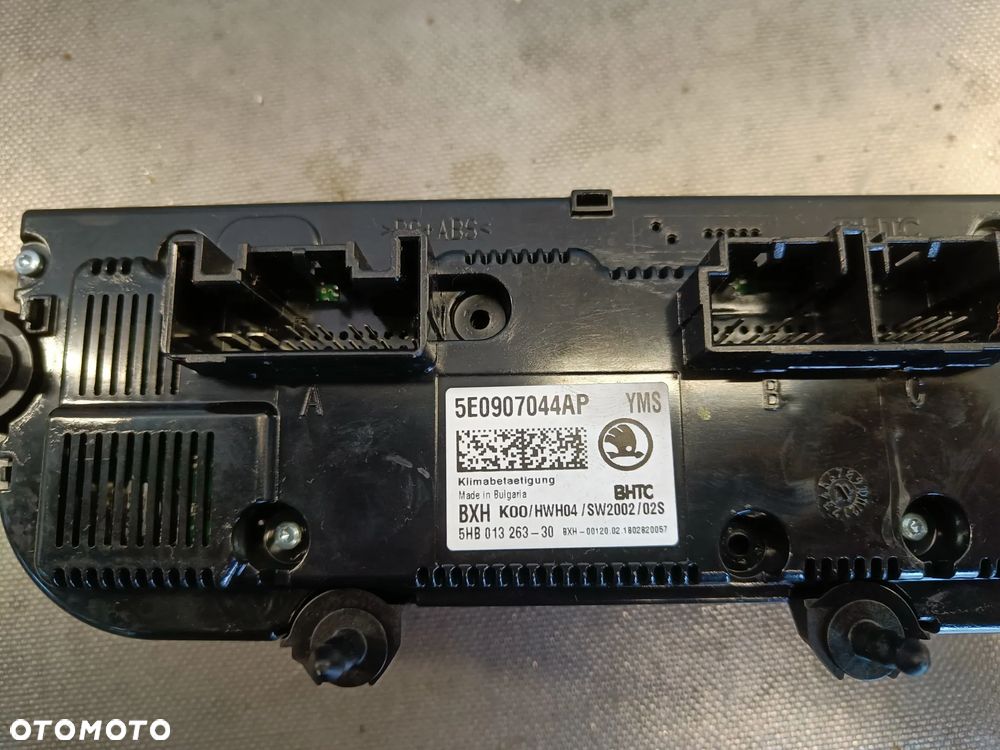 Skoda Octavia 3 FL III lift Panel Sterowania Nawiewu Klimatyzacji 5E0907044AP - 7