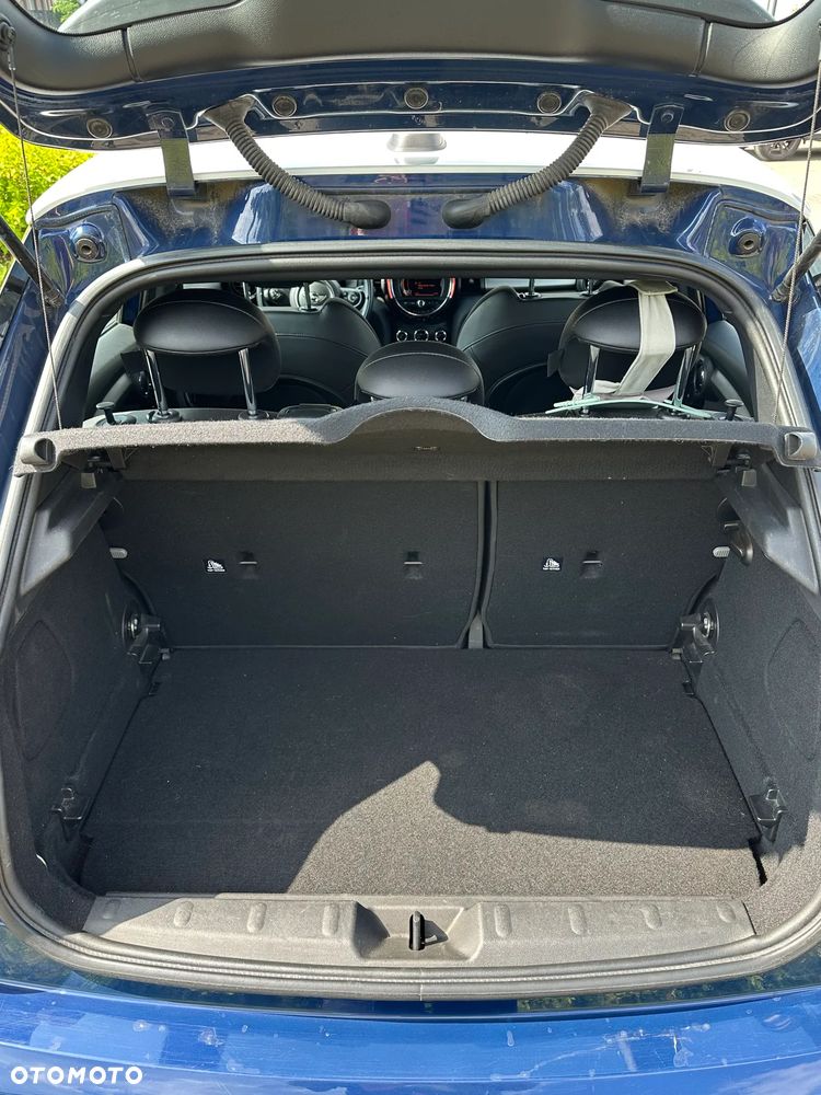 MINI Cooper Standard - 3