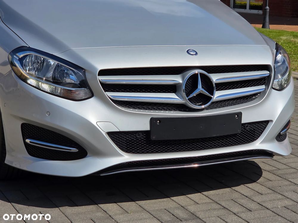Mercedes-Benz Klasa B 180 7G-DCT Edition - 9