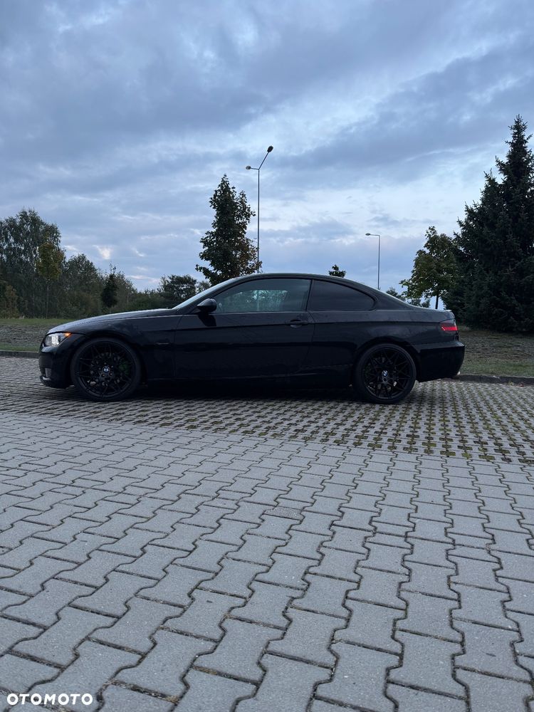 BMW Seria 3 325d Coupe - 3