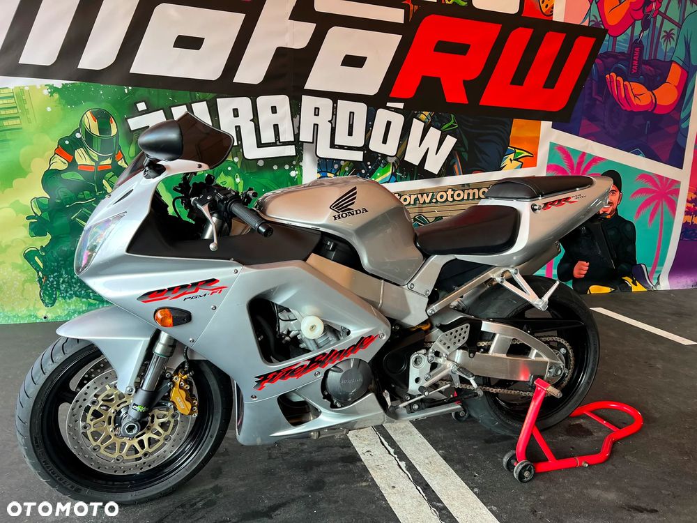 Honda CBR - 26