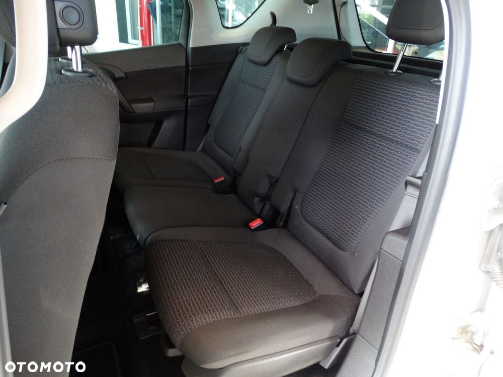Opel Meriva - 26
