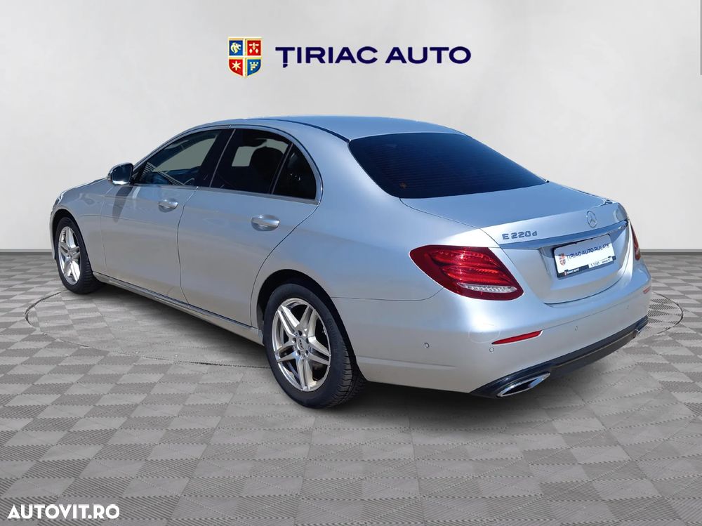 Mercedes-Benz E 220 d Aut. - 4