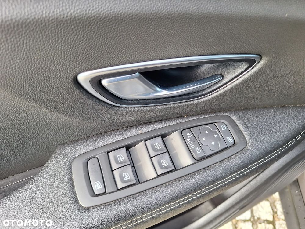 Renault Scenic BLUE dCi 120 BUSINESS EDITION - 16