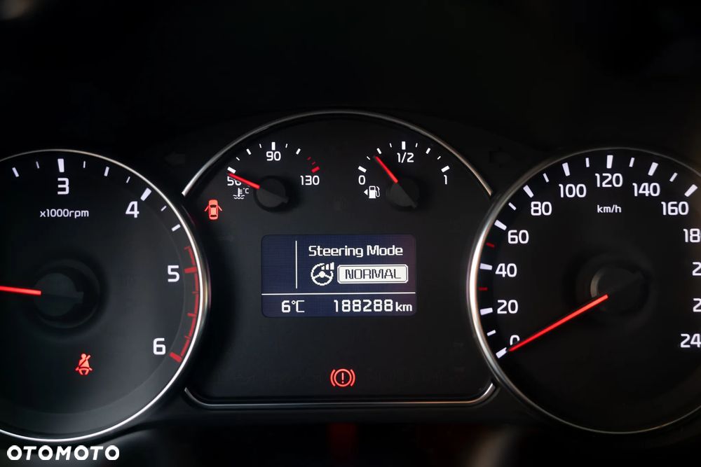 Kia Carens 1.7 CRDi XL 7os - 19