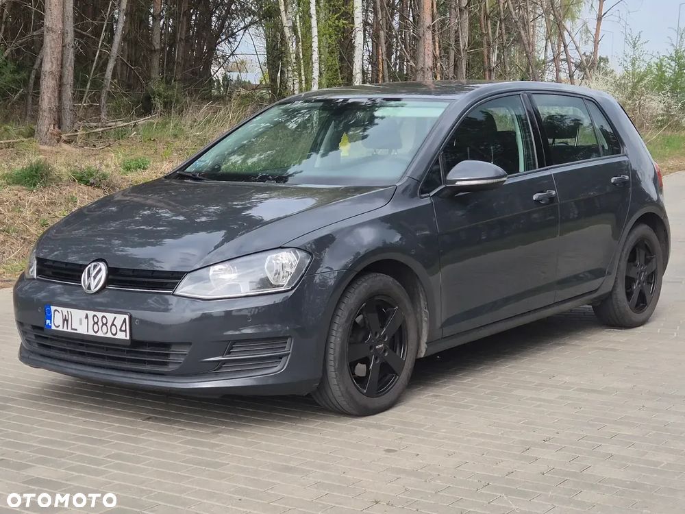 Volkswagen Golf - 1