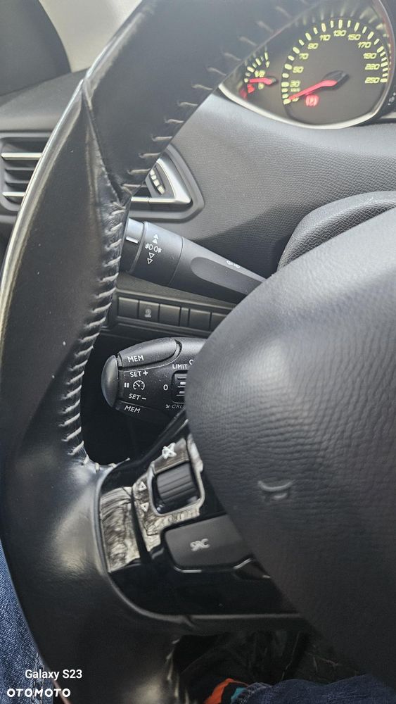 Peugeot 308 1.5 BlueHDi Active S&S - 9