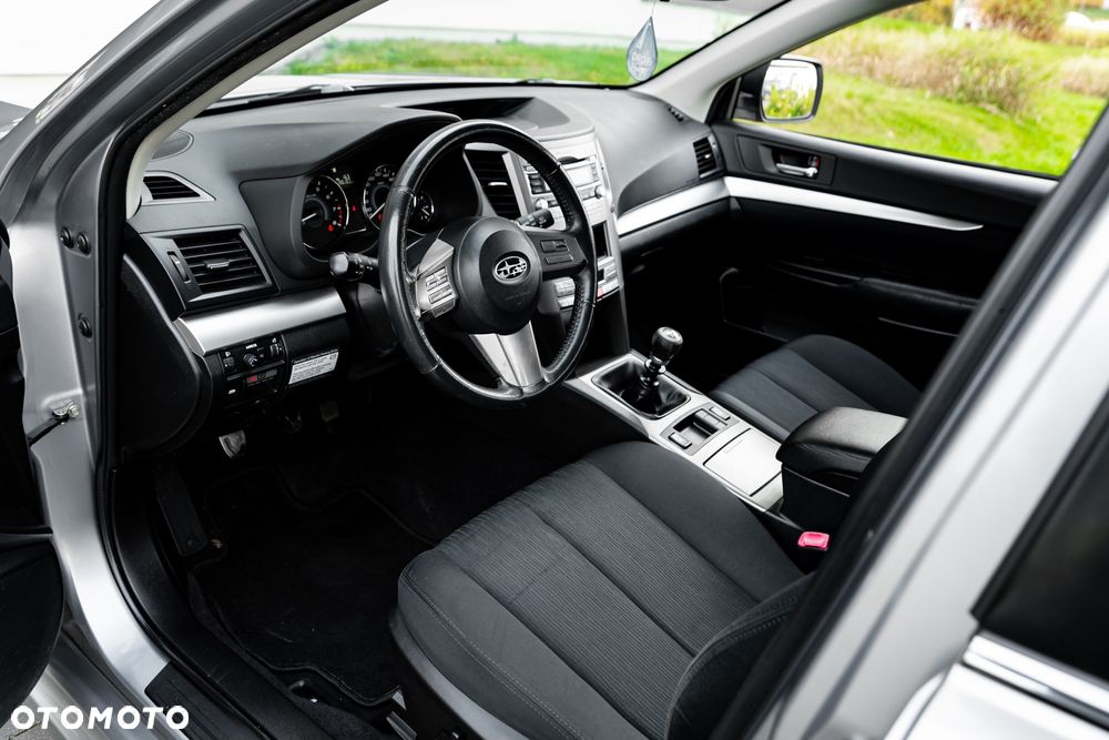 Subaru Legacy 2.0i Trend - 16