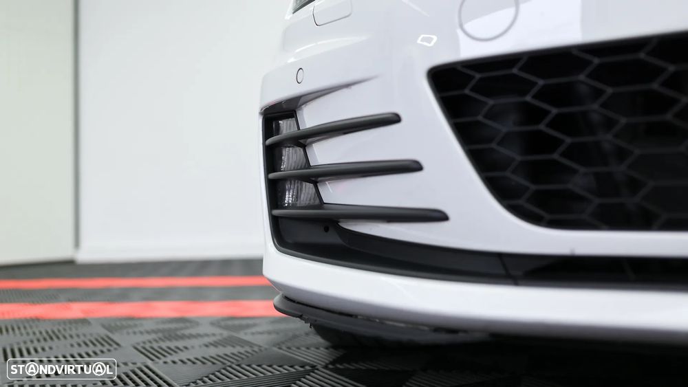 VW Golf 2.0 TSi GTi DSG Performance - 11