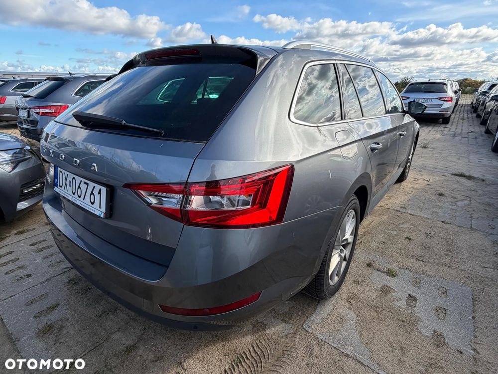 Skoda Superb 1.5 TSI Ambition DSG - 3
