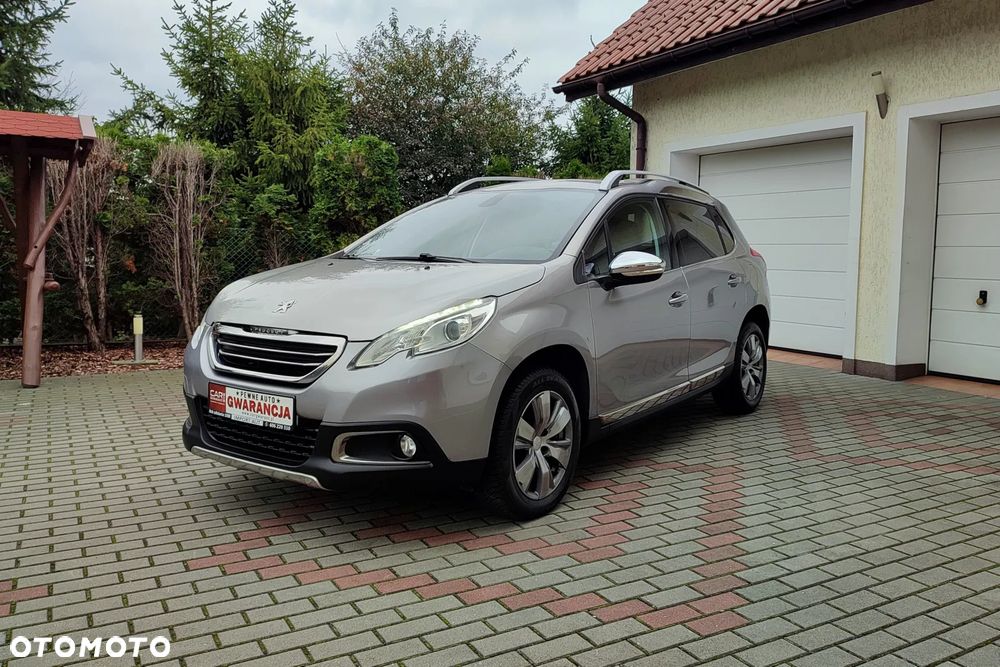 Peugeot 2008 1.2 Pure Tech Allure S&S - 30