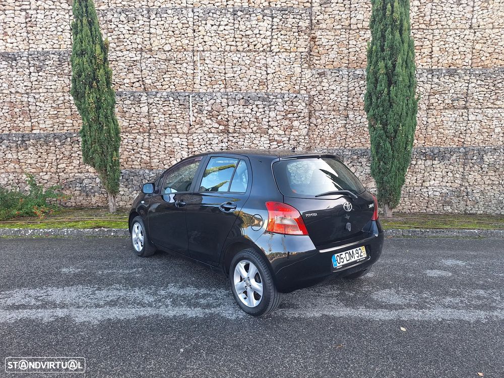 Toyota Yaris 1.0 VVT-i Sol High Pack - 2