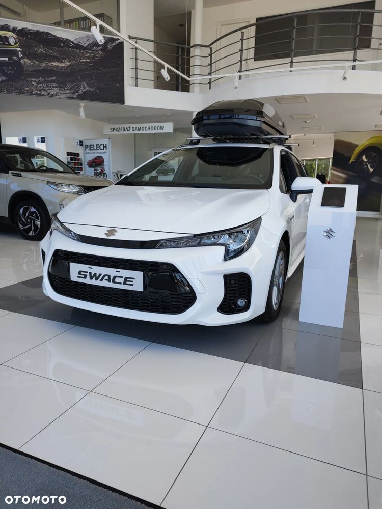 Suzuki Swace 1.8 Hybrid Premium Plus CVT - 2