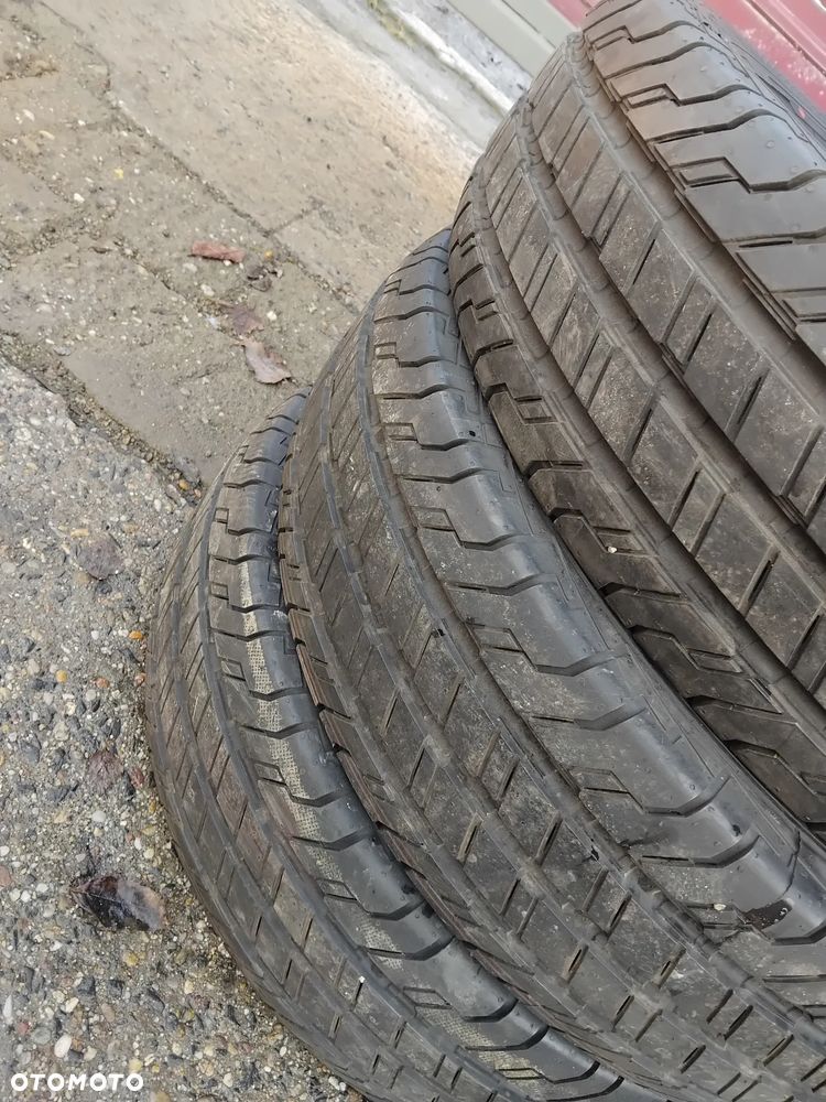 215/75/16C Continental - 8