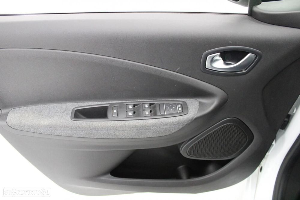 Renault Zoe (c/ Bateria) EV50 110hp Evolution - 9