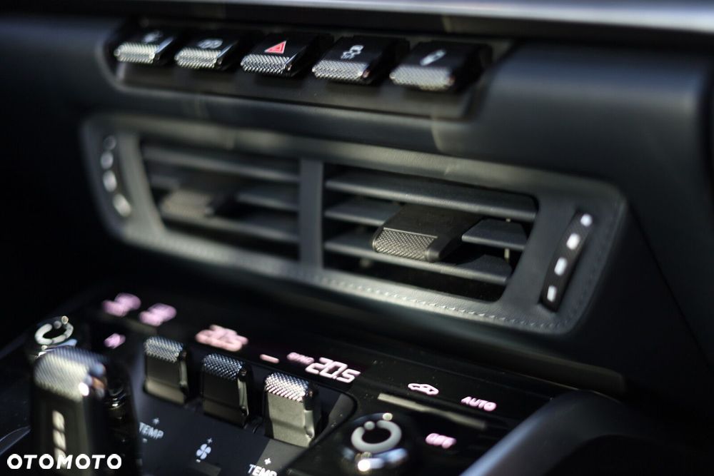 Porsche 911 Carrera S - 14