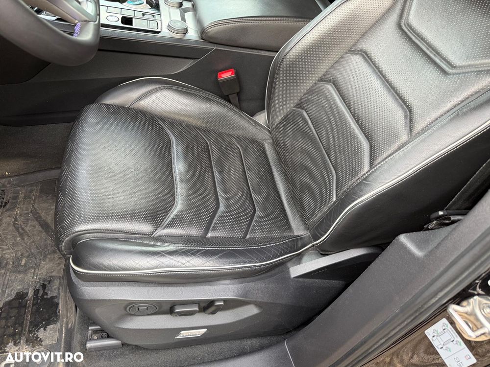 Volkswagen Touareg V6 TDI R-Style - 6