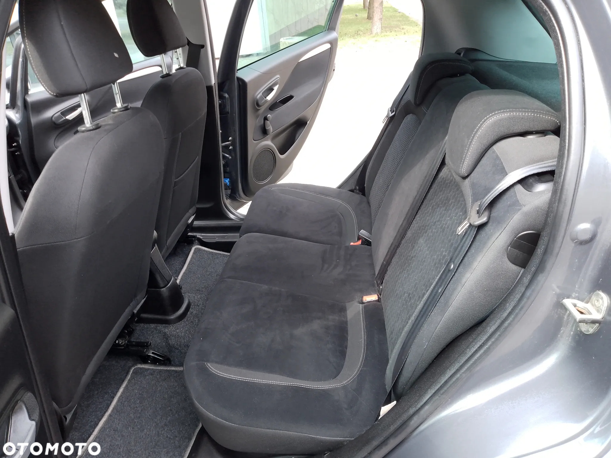 Fiat Punto 1.4 Easy Pakiet Easy Plus S&S - 20