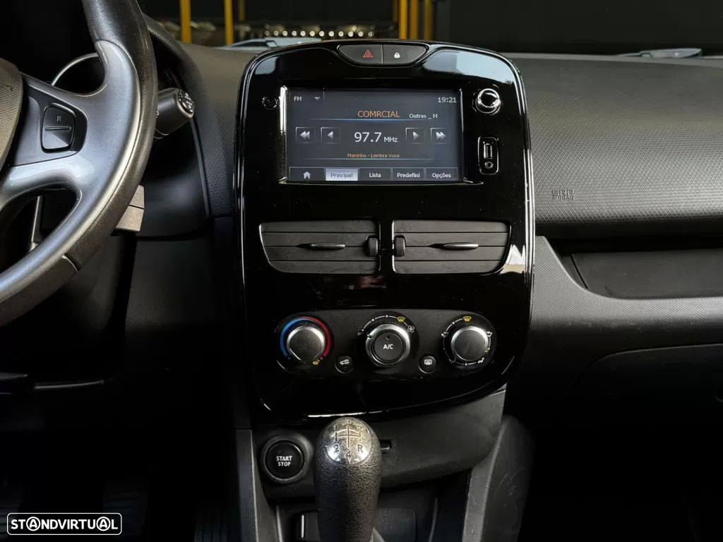 Renault Clio Sport Tourer 1.5 dCi Dynamique S - 28